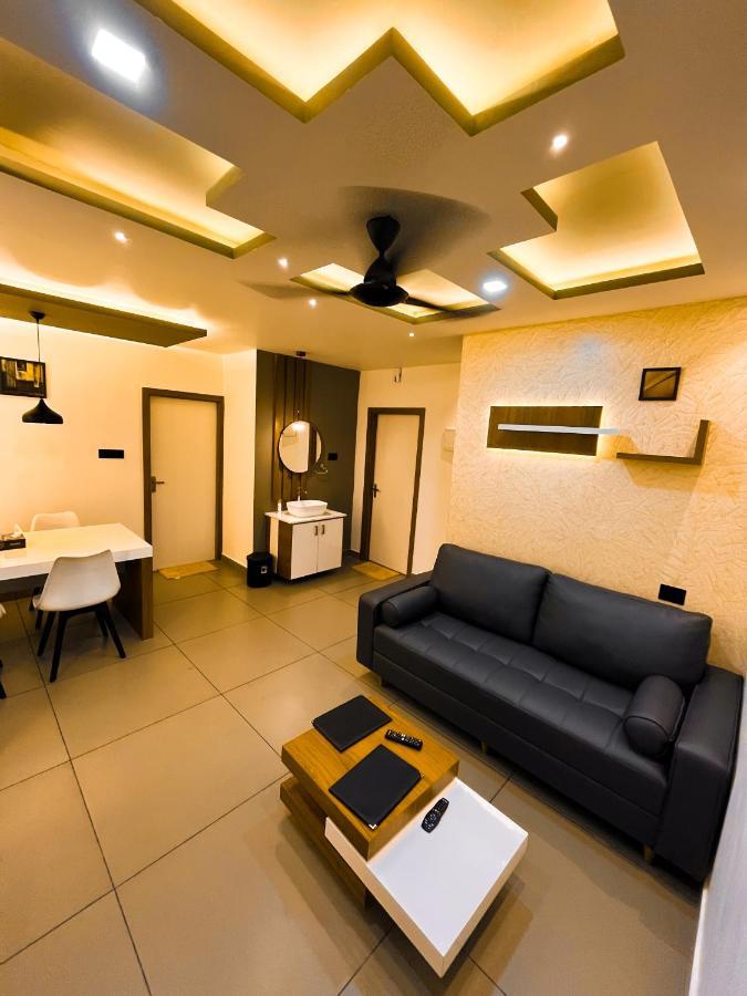 Bbc Luxury Apartments Perintalmanna 外观 照片