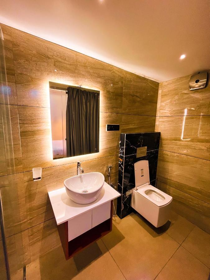 Bbc Luxury Apartments Perintalmanna 外观 照片