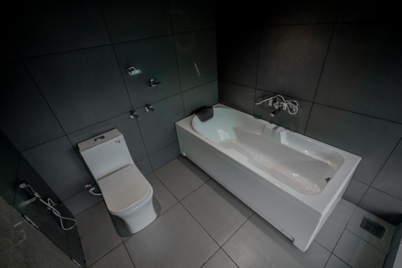 Bbc Luxury Apartments Perintalmanna 外观 照片